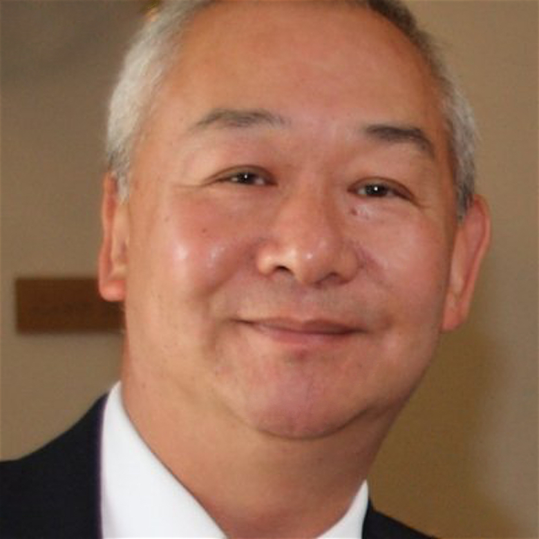 Dr Peter Hau